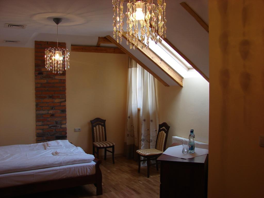 Gosc W Dom Hotel Zbaszynek ห้อง รูปภาพ